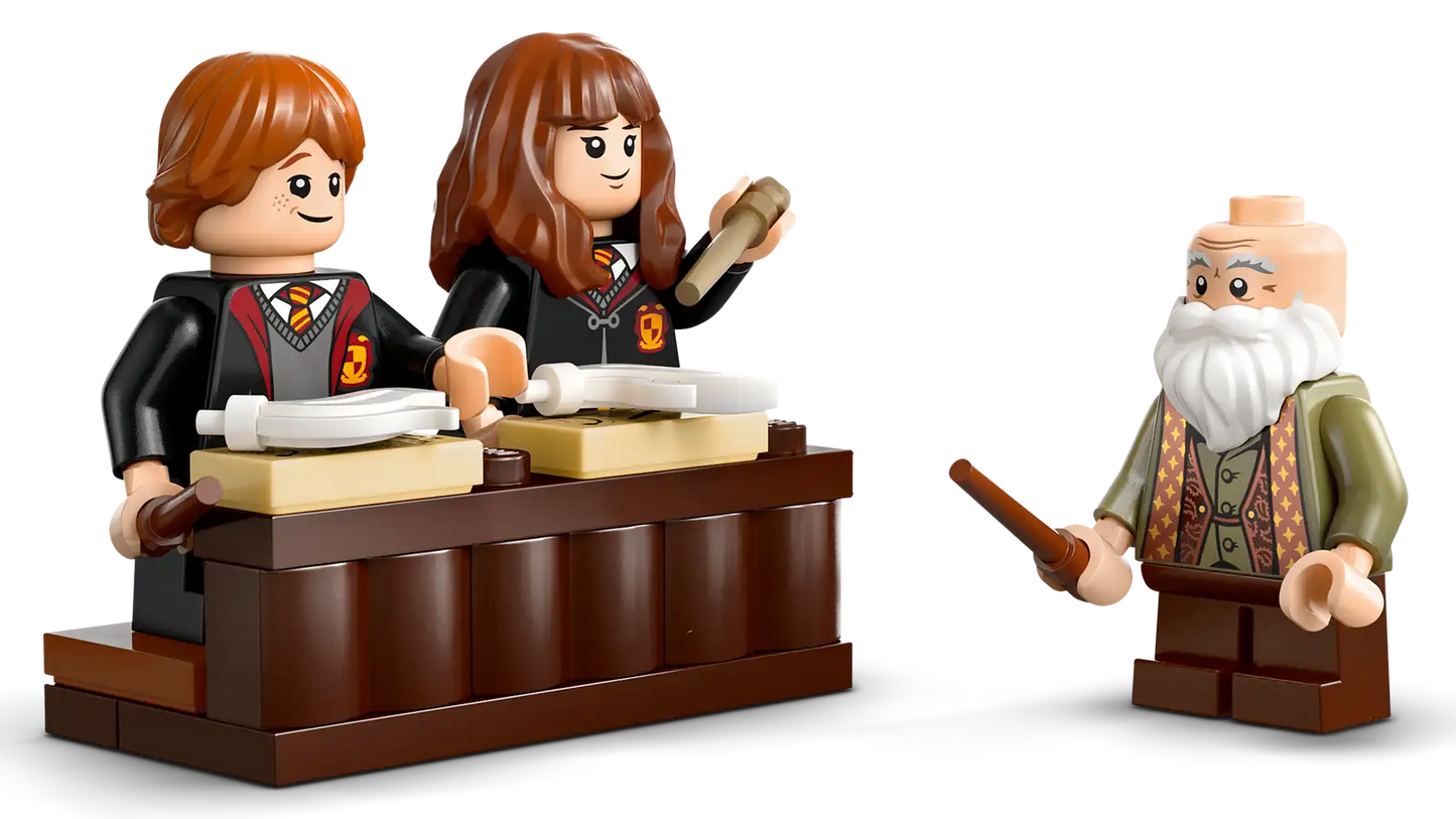 Hogwarts™ Castle: Charms Class #76442
